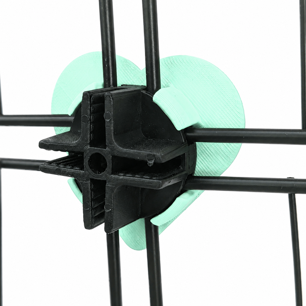 Pastel Green decorative cage connector for small pet cage, hearts design, 3D printed Sheffield