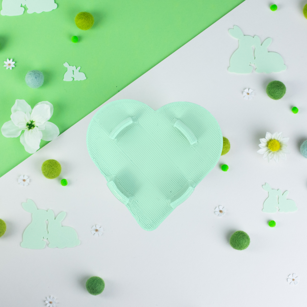 Pastel Green cage connector hearts back view, Ozzy & C&C cage compatible, eco-friendly made in Britain